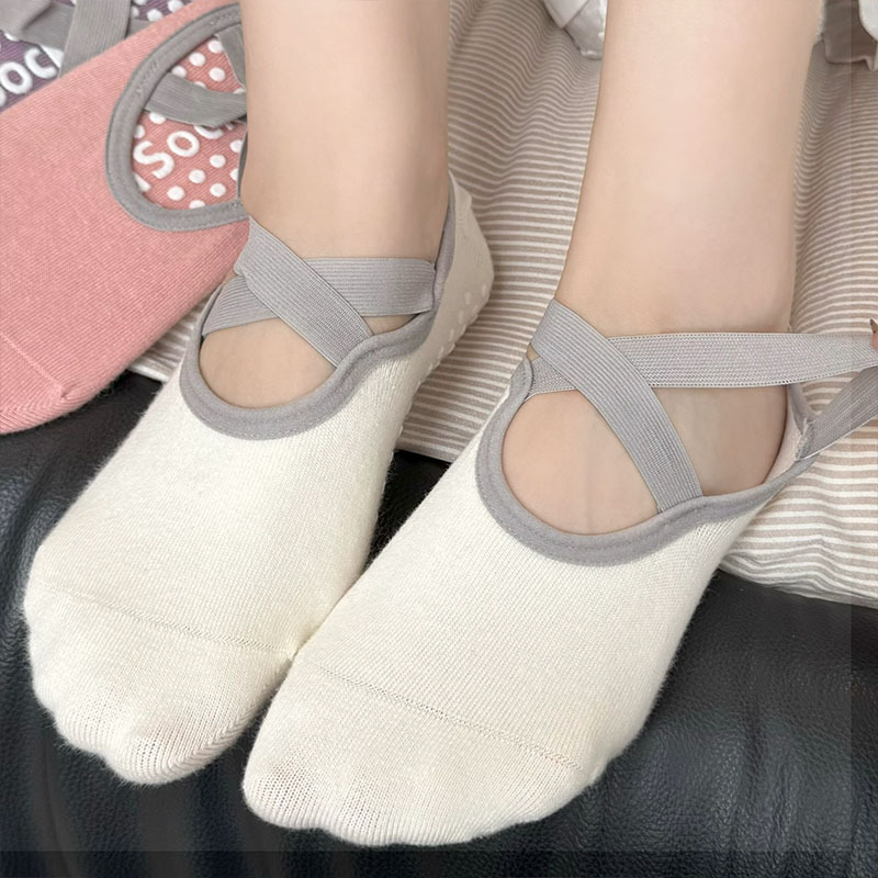 プロフェッショナル女性ヨガソックスシリコーン滑り止めバレエピ - Pilates & Yoga Studio Alineacion のレビューと価格