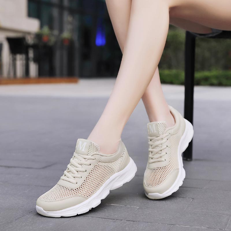 女性用通気性メッシュスニーカー,軽量ランニングシューズ,ベー - Pilates Yoga Music のレビューと価格