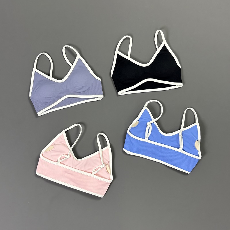 女性用コントラストラインヨガブラ Vネック ホワイトエッジ  - Yoga Strap Cotton のレビューと価格