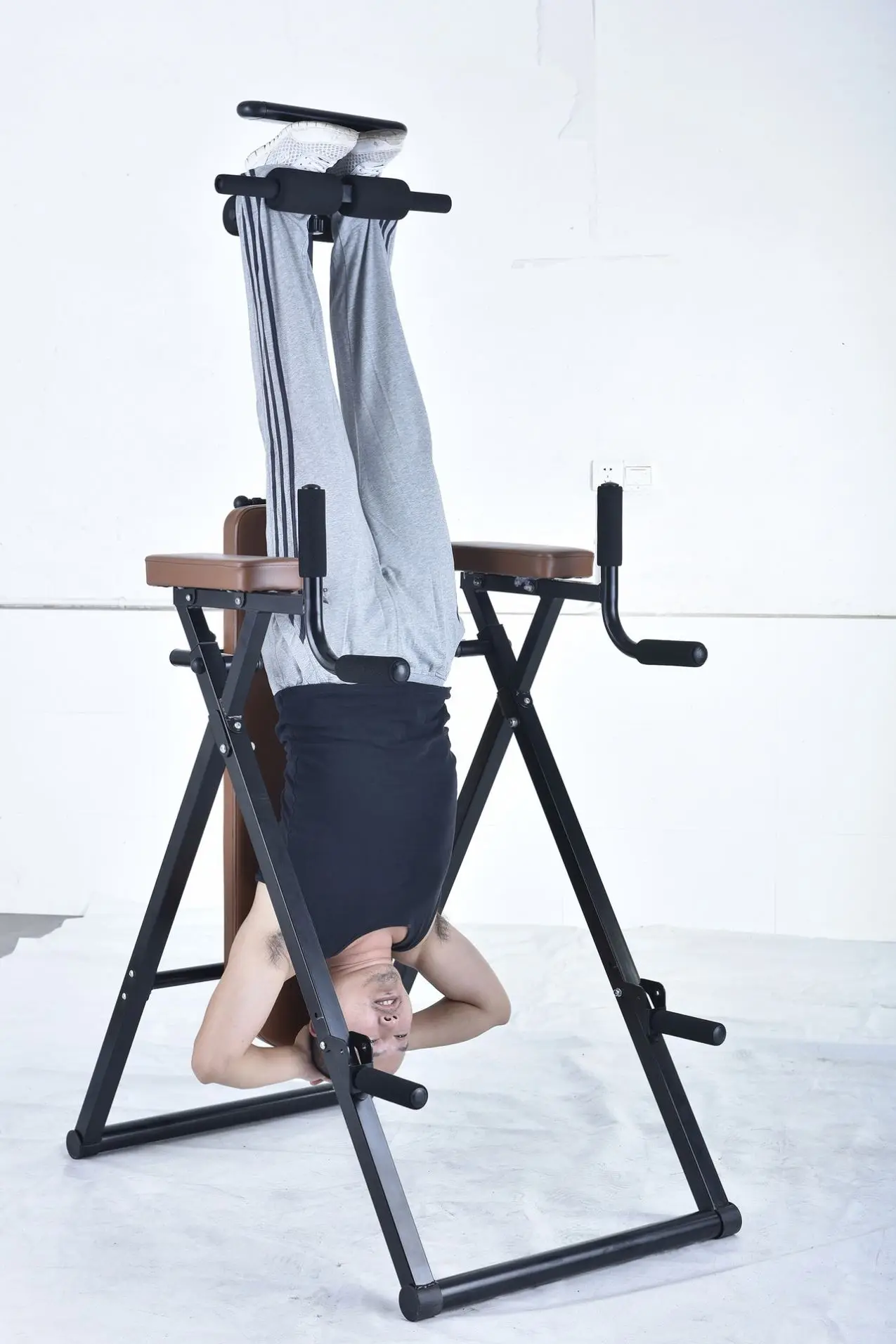 新型多機能反転台 ハンドスタンドマシン 折りたたみ式反転マシ - Inversion Table Fold のレビューと価格